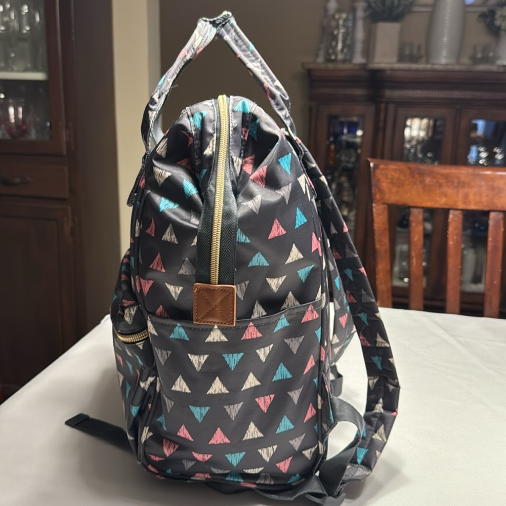 J World Stylish Geometric Patterned Backpack - image 5